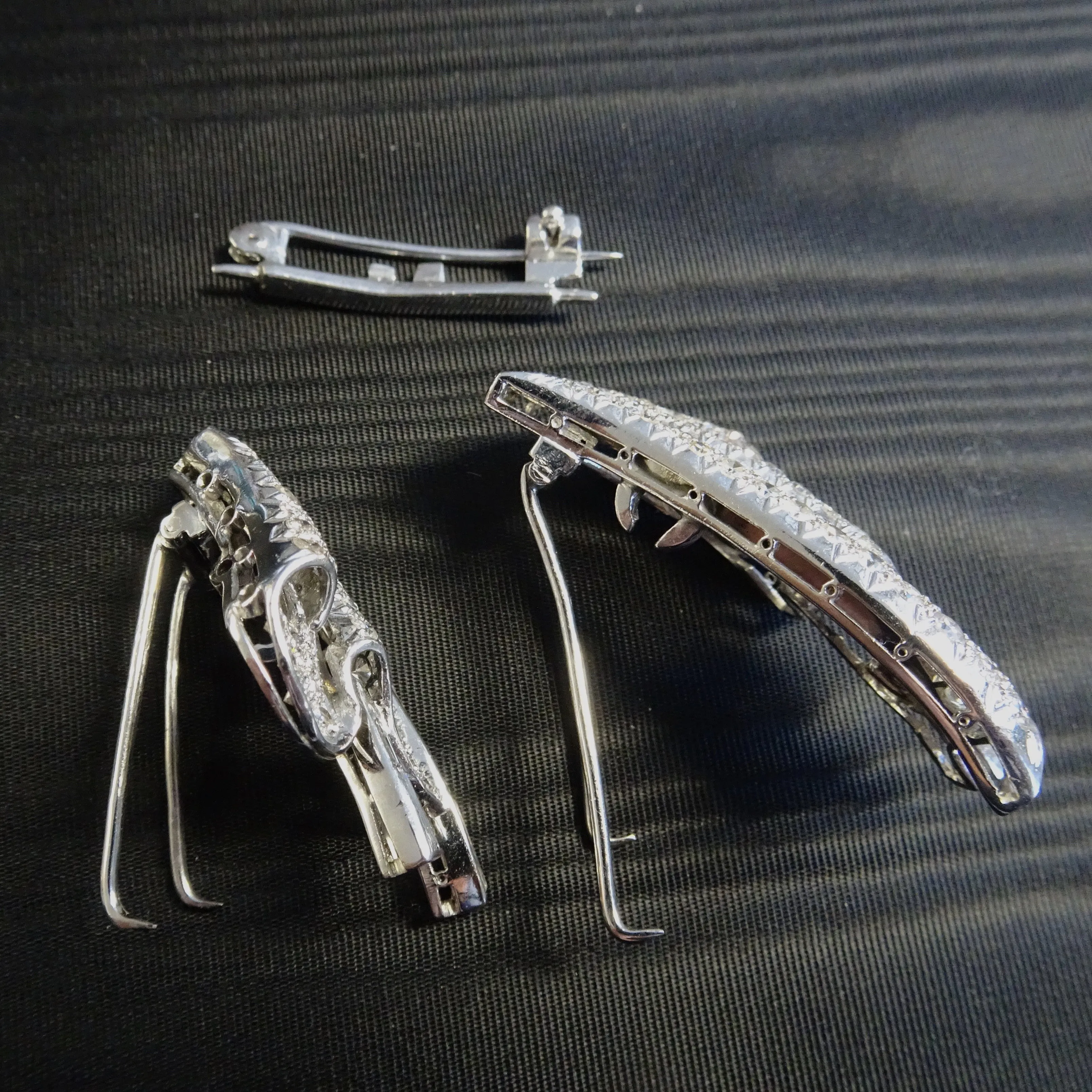 1940s Platinum Diamond Double Clips Brooch