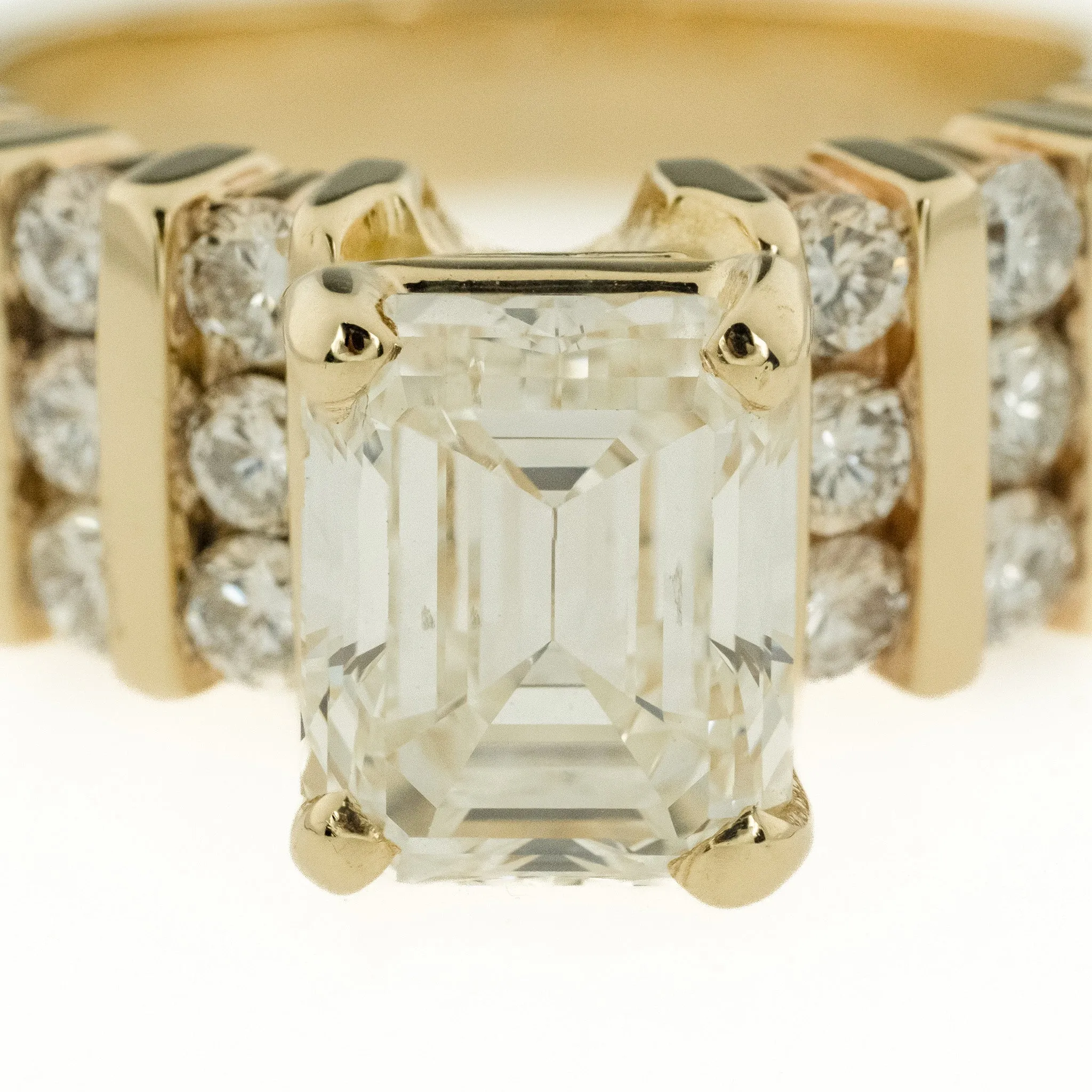 2.50ct Emerald Cut Diamond VS1/L & 0.90ctw Round Diamond Accented Engagement Ring in 14K Yellow Gold