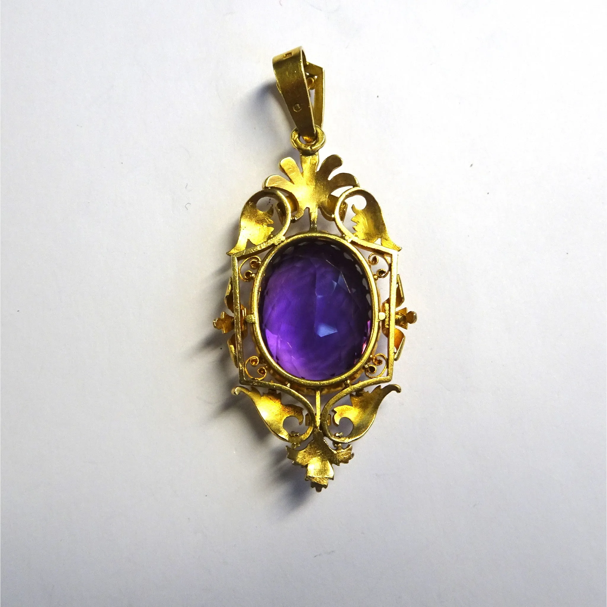 Art Nouveau 18KT Yellow Gold Amethyst Pendant