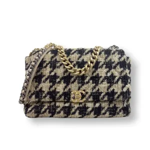 Chanel 19 Large