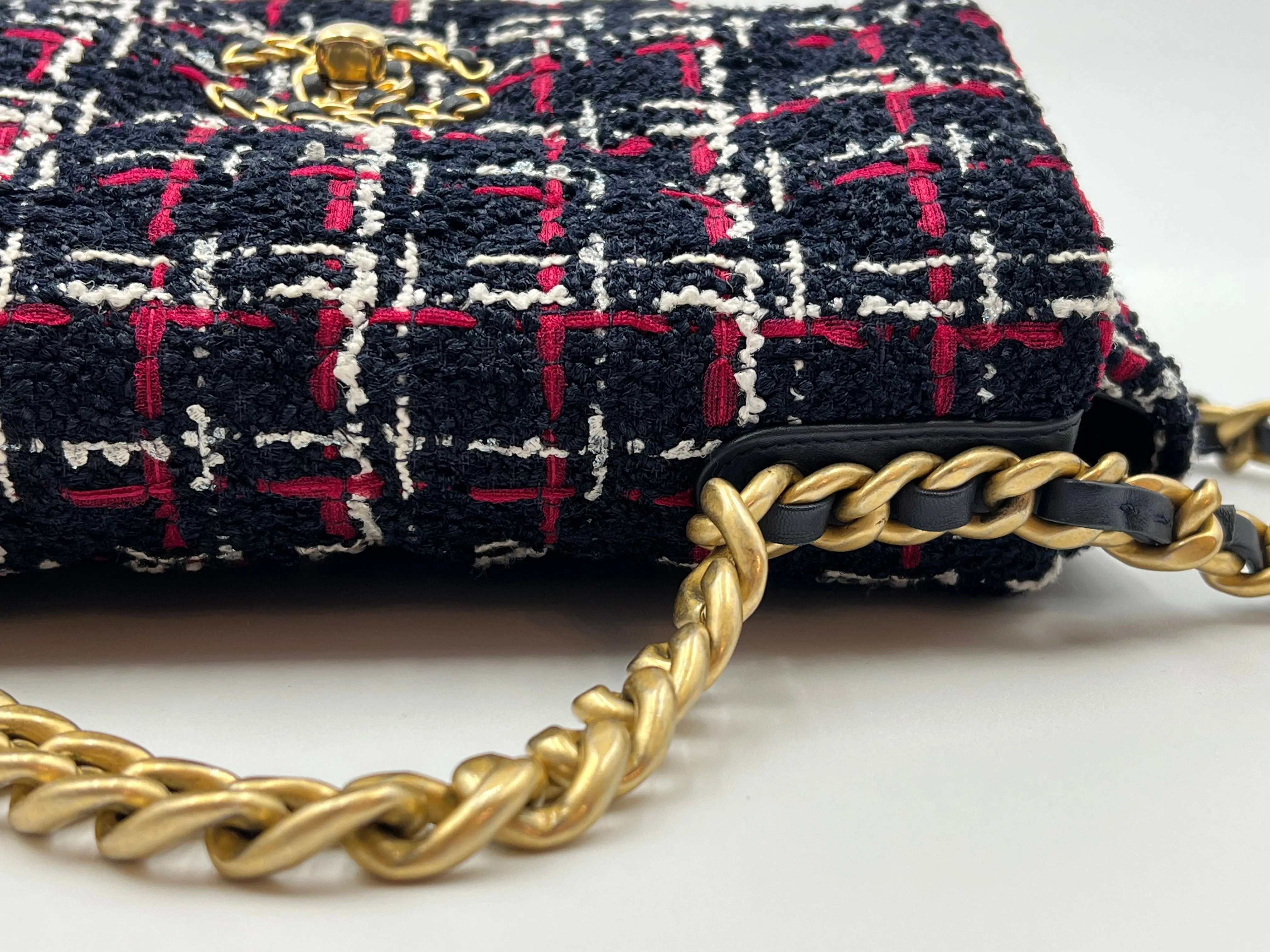 Chanel 19 Small