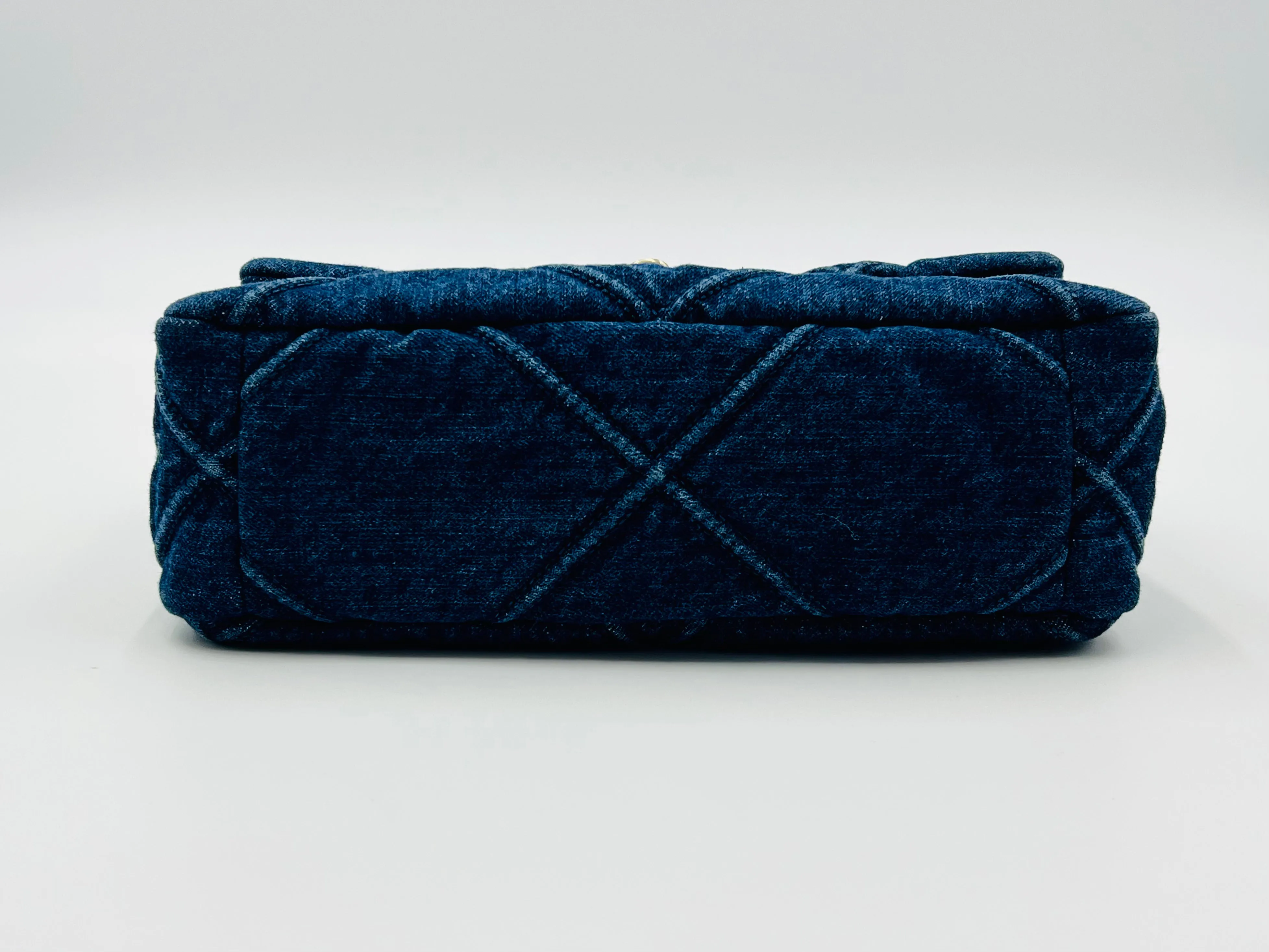 Chanel 19 Small