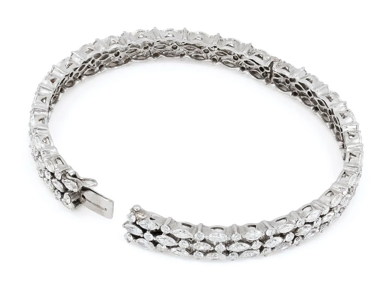 Diamond Bangle Bracelet in 18K White Gold