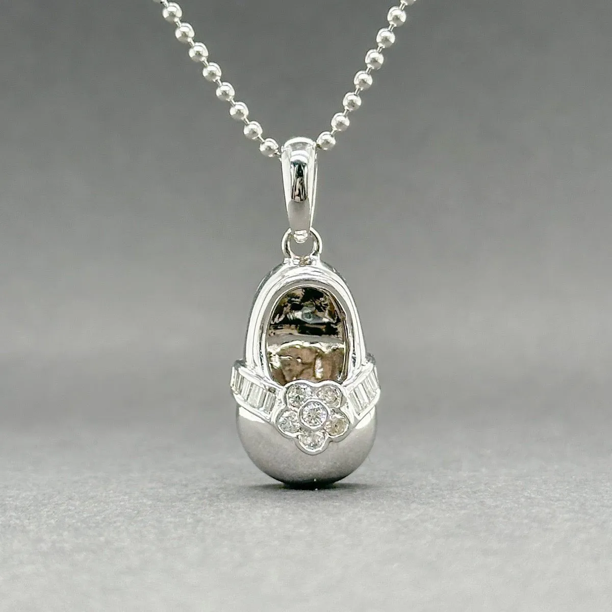 Estate 14K W Gold 0.36ctw G-H/VS2-SI2 Diamond Shoe Pendant