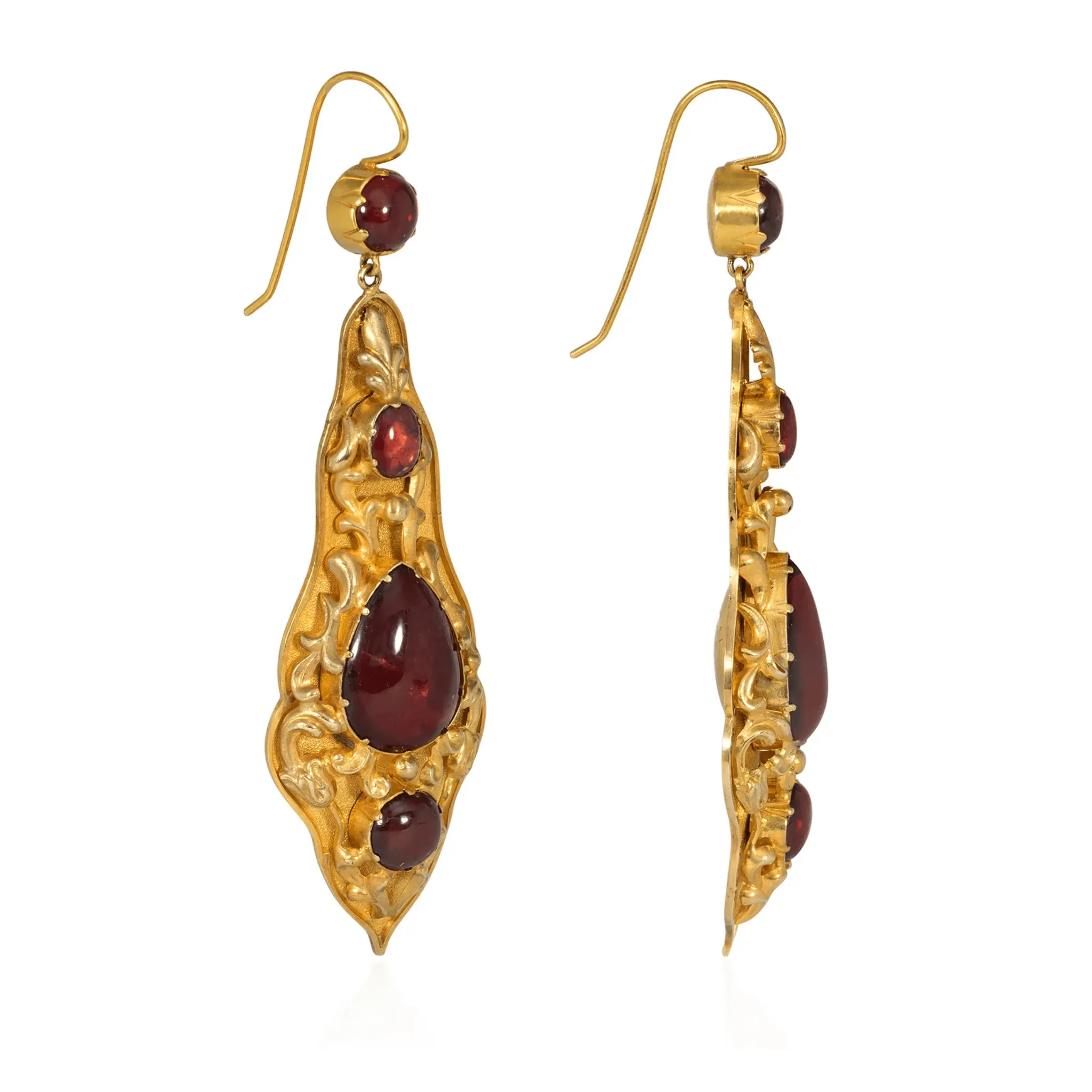 Georgian 18KT Yellow Gold Garnet Repouss Pendant Earrings