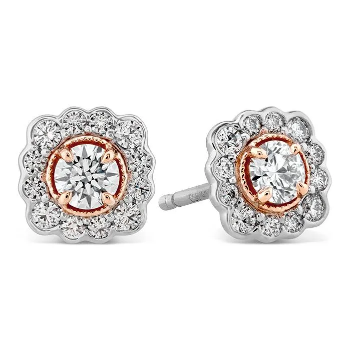 LILIANA FLOWER STUD EARRINGS