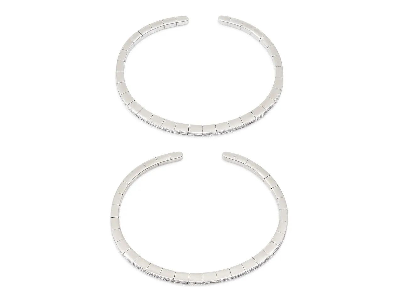 Pair of Flexible Diamond Bangle Bracelets in 18K White Gold