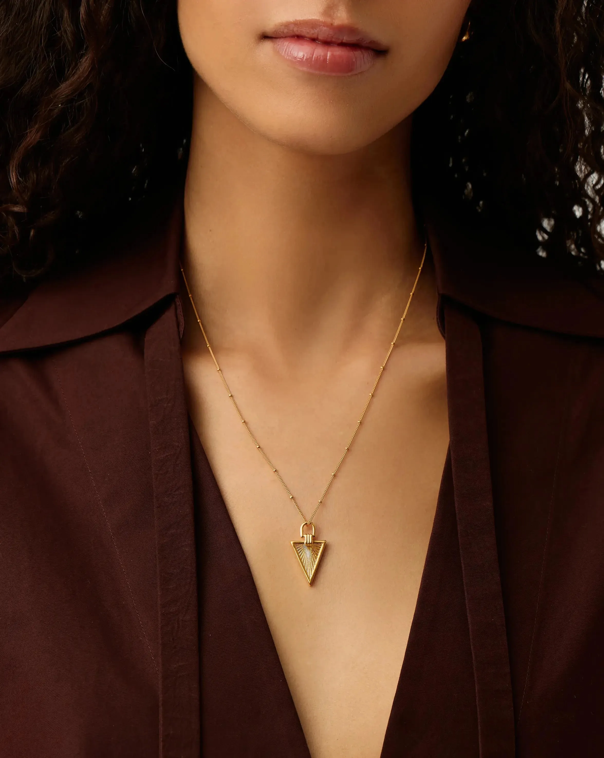 Pyramid Ridge Pendant Necklace | 18k Gold Plated